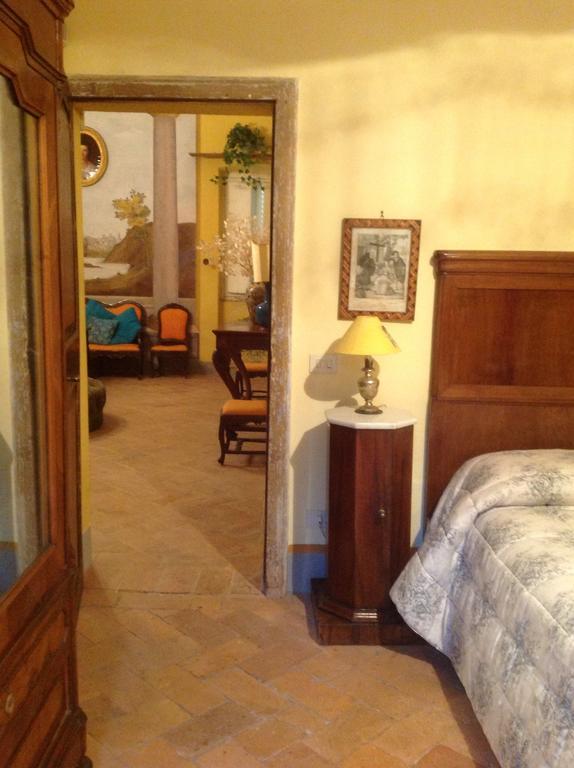 Il Broglino Villa Todi Exteriör bild