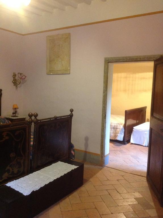 Il Broglino Villa Todi Exteriör bild