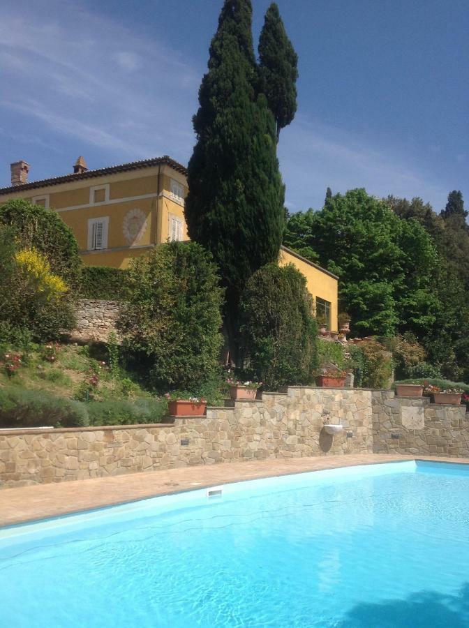 Il Broglino Villa Todi Rum bild